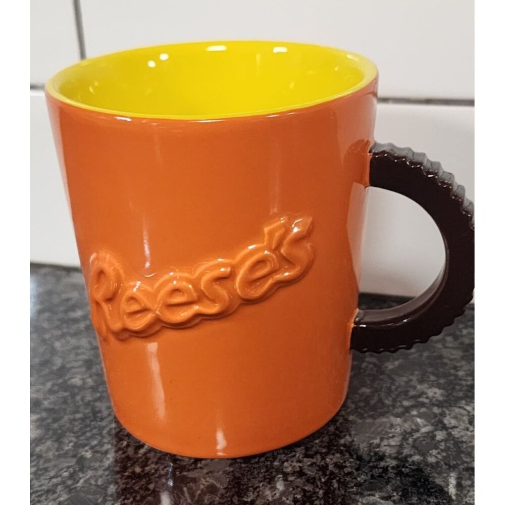 REESE PEANUT BUTTER CUP CERAMIC COFFEE MUG HIDDEN REESES COLLECTION FITZ FLOYD